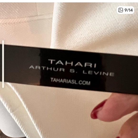 Tahari ASL Classic Cream Blazer - Picture 5 of 7